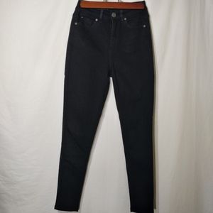 Women's skinny jeans
